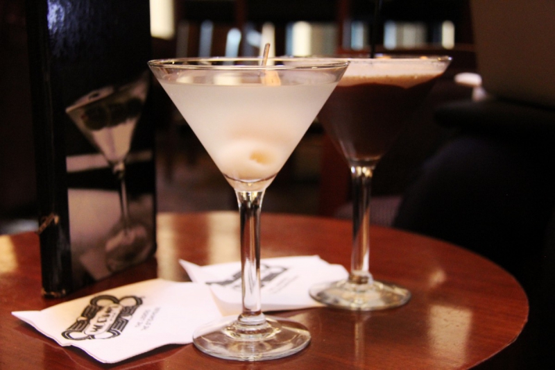 brasserie-LA ROQUEBRUSSANNE-min_martini_bar_lychee_chocolate_alcohol_liquor_happy_hour_happy-910161